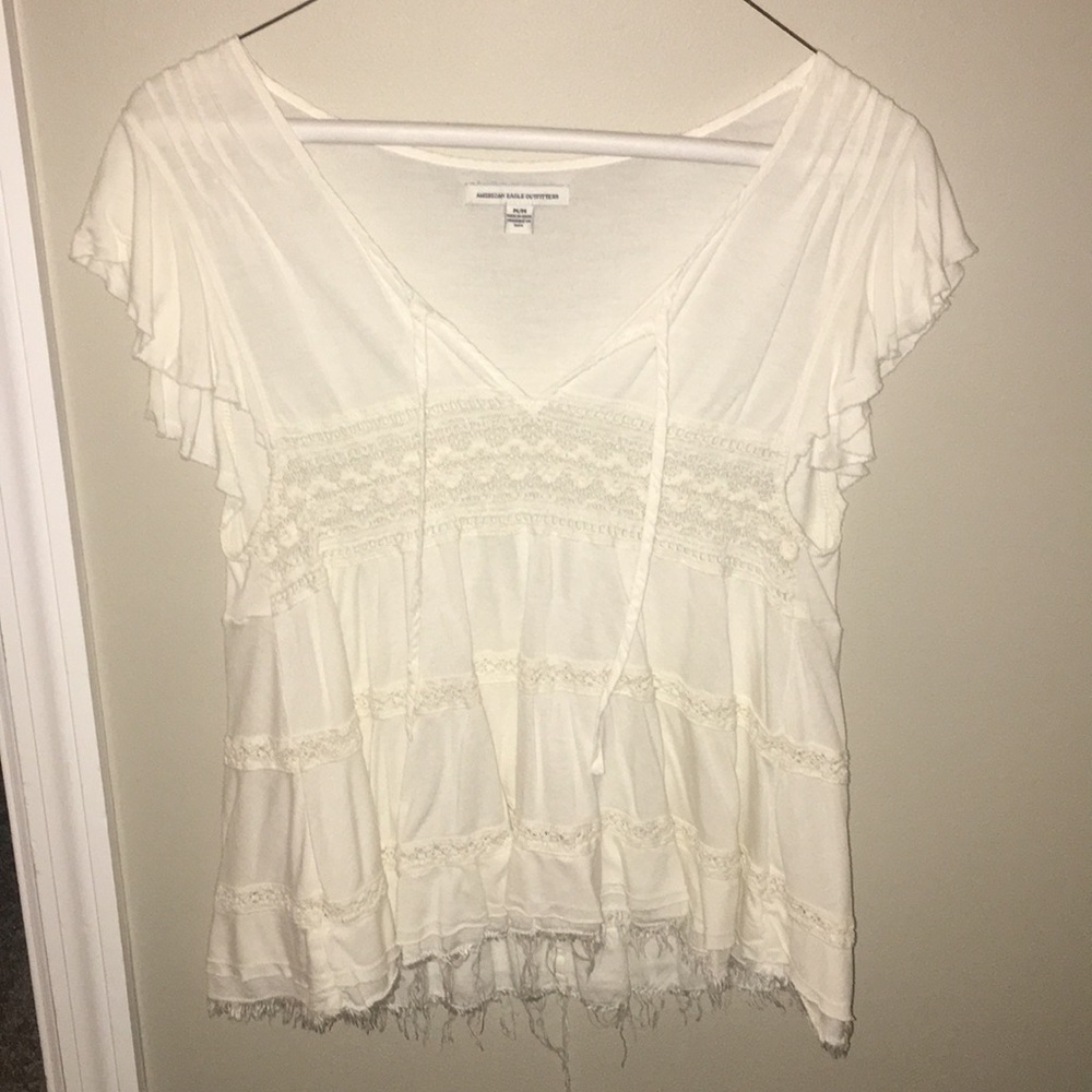 American Eagle lace top